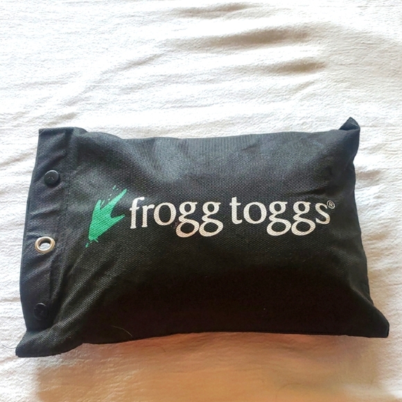Frogg Toggs ProLite Navy Blue 2 Pcs Jacket w Hood & Pants Sz S?L In Black Pouch - Picture 1 of 15